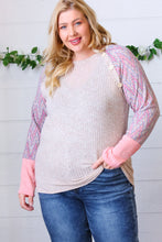 Load image into Gallery viewer, Taupe Two Tone Rib Chevron Button Raglan Top
