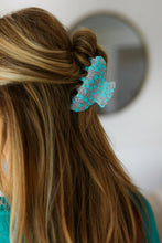 Load image into Gallery viewer, Turquoise Hearts &amp; Glitter Hair Claw
