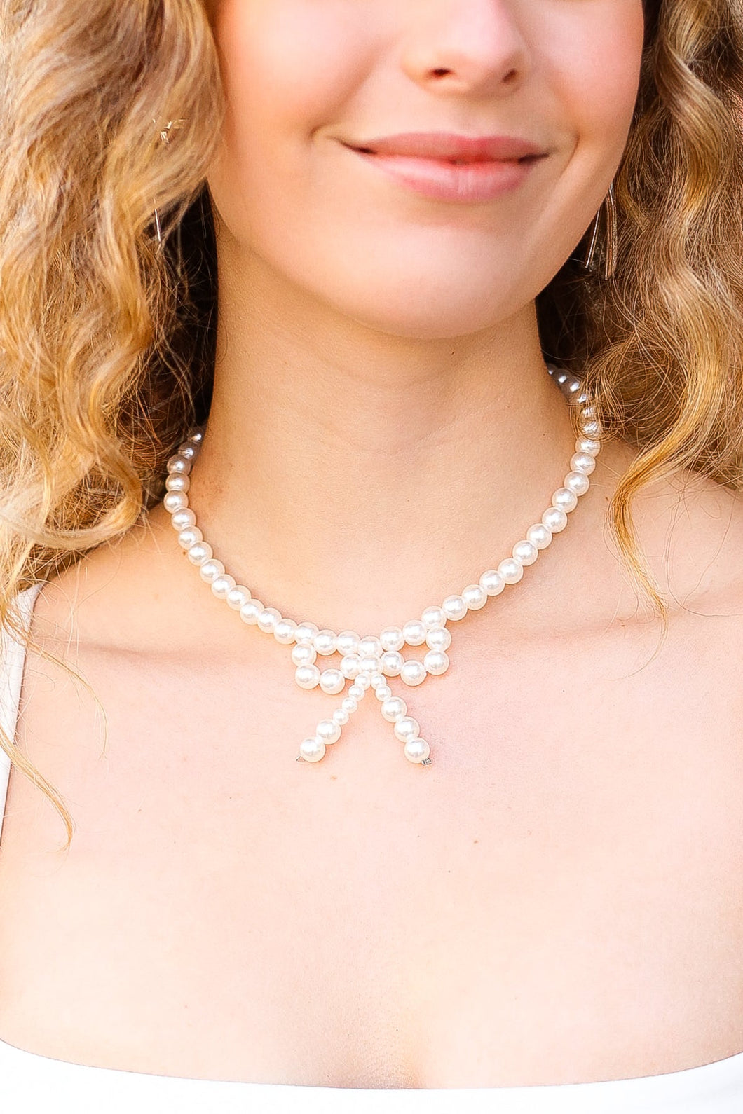 Fashion Pearl Bow Tie Adjustable Necklace