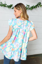 Load image into Gallery viewer, Baby Blue Floral Yoke Flutter Sleeve Keyhole Back Top
