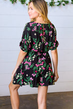 Load image into Gallery viewer, Black &amp; Floral Surplice Short Sleeve Pocketed Romper
