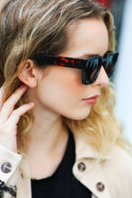 Load image into Gallery viewer, Tortoise Shell Thick Frame Rectangle Sunglasses
