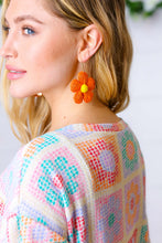 Load image into Gallery viewer, Creamsicle Handwoven Straw Flower Dangle Earrings
