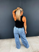 Load image into Gallery viewer, PREORDER: Charlie Cinch Hem Wide Leg Jeans
