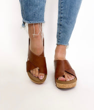 Load image into Gallery viewer, Alana Wedge In Cognac
