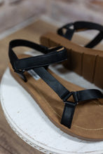 Load image into Gallery viewer, Annleigh Sandal in Black
