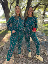 Load image into Gallery viewer, PREORDER: Candy Cane Pajama Pants Set
