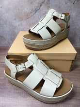 Load image into Gallery viewer, Bethani Sandal in Bone
