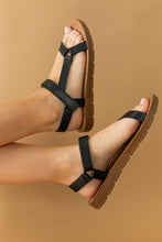 Load image into Gallery viewer, Annleigh Sandal in Black
