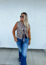 Load image into Gallery viewer, PREORDER: Everyly Cheetah Quilted Vest
