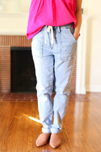 Load image into Gallery viewer, Judy Blue Everyday Bliss Light Wash Drawstring Jogger Style Jeans
