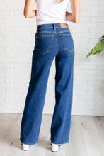 Load image into Gallery viewer, Hazel High Rise Vintage Wide Leg Jeans
