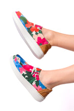 Load image into Gallery viewer, Kayak 2 Shoes in Floral
