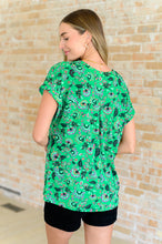 Load image into Gallery viewer, Lizzy Cap Sleeve Top in Green and Black Floral
