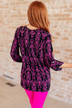 Load image into Gallery viewer, Lizzy Top in Navy and Hot Pink Damask
