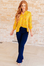 Load image into Gallery viewer, Lizzy Top in Yellow and Navy Paisley
