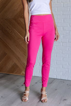 Load image into Gallery viewer, Magic Skinny 28&quot; Pants in Hot Pink
