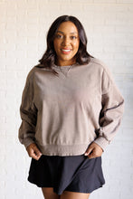 Load image into Gallery viewer, Quick Fix Mineral Wash Crew Neck Pullover in Mocha
