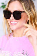 Load image into Gallery viewer, Tortoise UV Ray Unisex Square Sunglasses
