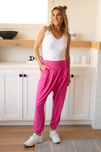 Load image into Gallery viewer, The Motive Slouch Jogger in Hot Pink
