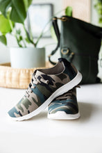 Load image into Gallery viewer, Mayo Sneaker in Camo
