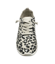 Load image into Gallery viewer, Mayo Sneaker in Light Grey Leopard
