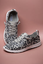 Load image into Gallery viewer, Mayo Sneaker in Light Grey Leopard
