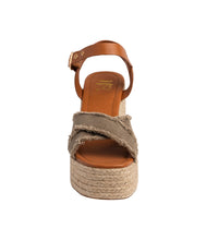 Load image into Gallery viewer, Nana Platform Sandals in Khaki
