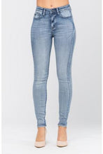 Load image into Gallery viewer, Calm &amp; Collected Judy Blue Skinny Jeans
