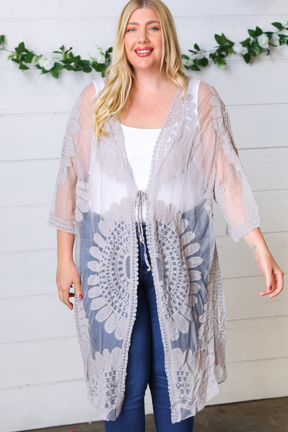 Light Grey Crochet Lace Scallop Kimono