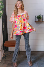 Load image into Gallery viewer, Coral Floral Flutter Sleeve Lace Square Neck Top
