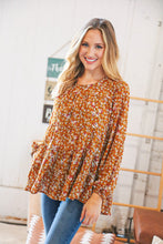 Load image into Gallery viewer, Cinnamon Floral Tiered Bubble Sleeve Keyhole Clasp Blouse

