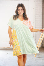 Load image into Gallery viewer, Peach Floral Color Block V Neck Dolman Pocketed Dress
