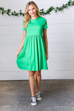 Load image into Gallery viewer, Solid Green Fit &amp; Flare Midi Pocketed Dress
