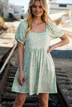 Load image into Gallery viewer, Mint Floral Print Puff Sleeve Pocketed Knit Dress
