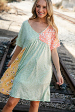 Load image into Gallery viewer, Peach Floral Color Block V Neck Dolman Pocketed Dress
