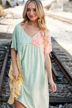 Load image into Gallery viewer, Peach Floral Color Block V Neck Dolman Pocketed Dress
