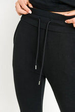 Load image into Gallery viewer, Highwaist Slim-Fit Cuffed Joggers
