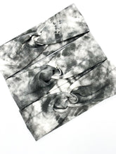 Load image into Gallery viewer, Black Tie Dye Headband
