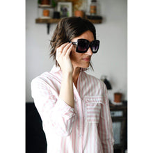 Load image into Gallery viewer, The Megan Sunglasses in Black

