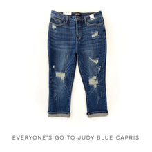 Load image into Gallery viewer, Everyone&#39;s Go-To Judy Blue Capri&#39;s

