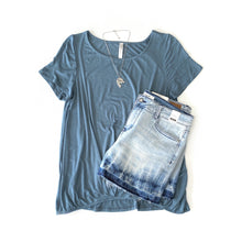 Load image into Gallery viewer, The Saltwater Ombre Judy Blue Shorts

