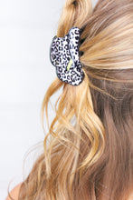 Load image into Gallery viewer, Lilic Leopard Print Cowboy Hat Jaw Hair Clip
