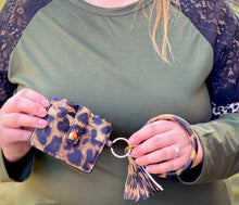 Load image into Gallery viewer, My Cute &amp; Convenient Bracelet Wallet in Leopard
