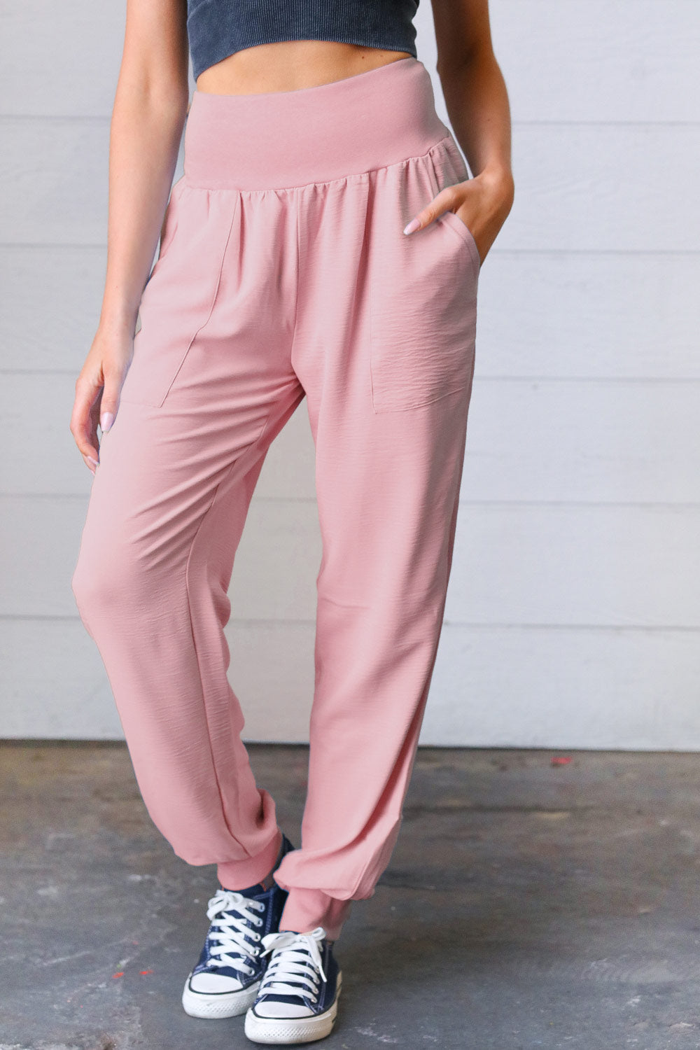 Rose Woven Airflow Wide Waistband Jogger